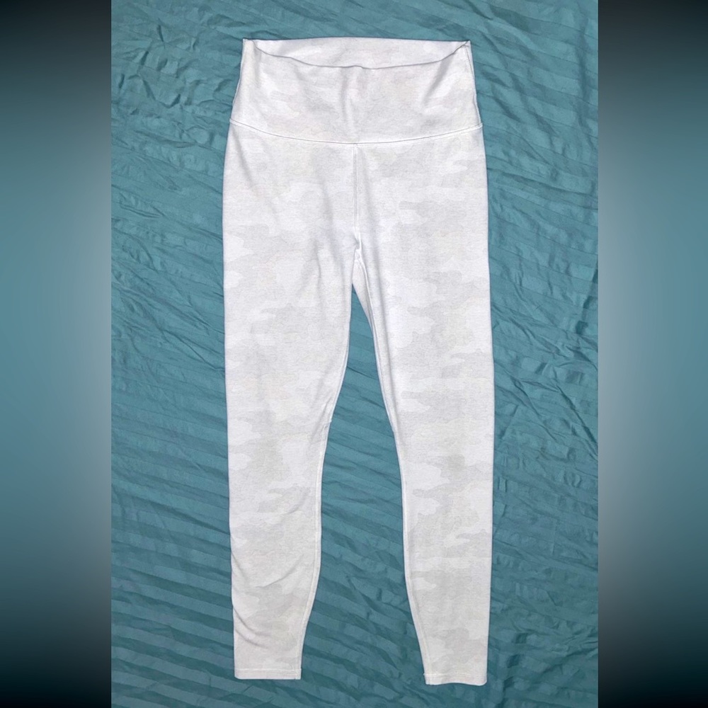 Powerhold Leggings: Made by Fabletics